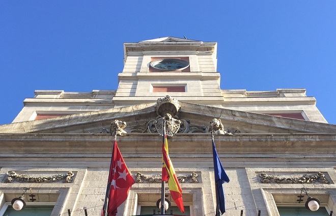1089 fachada principal de la sede de la presidencia de la comunidad de madrid en la puerta del sol comunidad de madrid